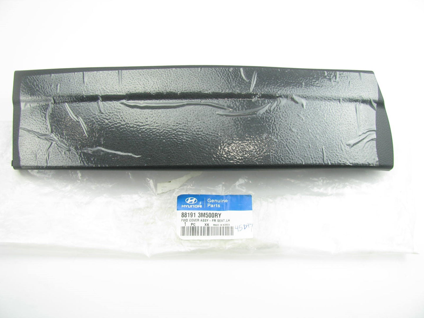 Front Left Drivers Side Seat Track Front Cover OEM For 11-14 Genesis COOLED SEAT