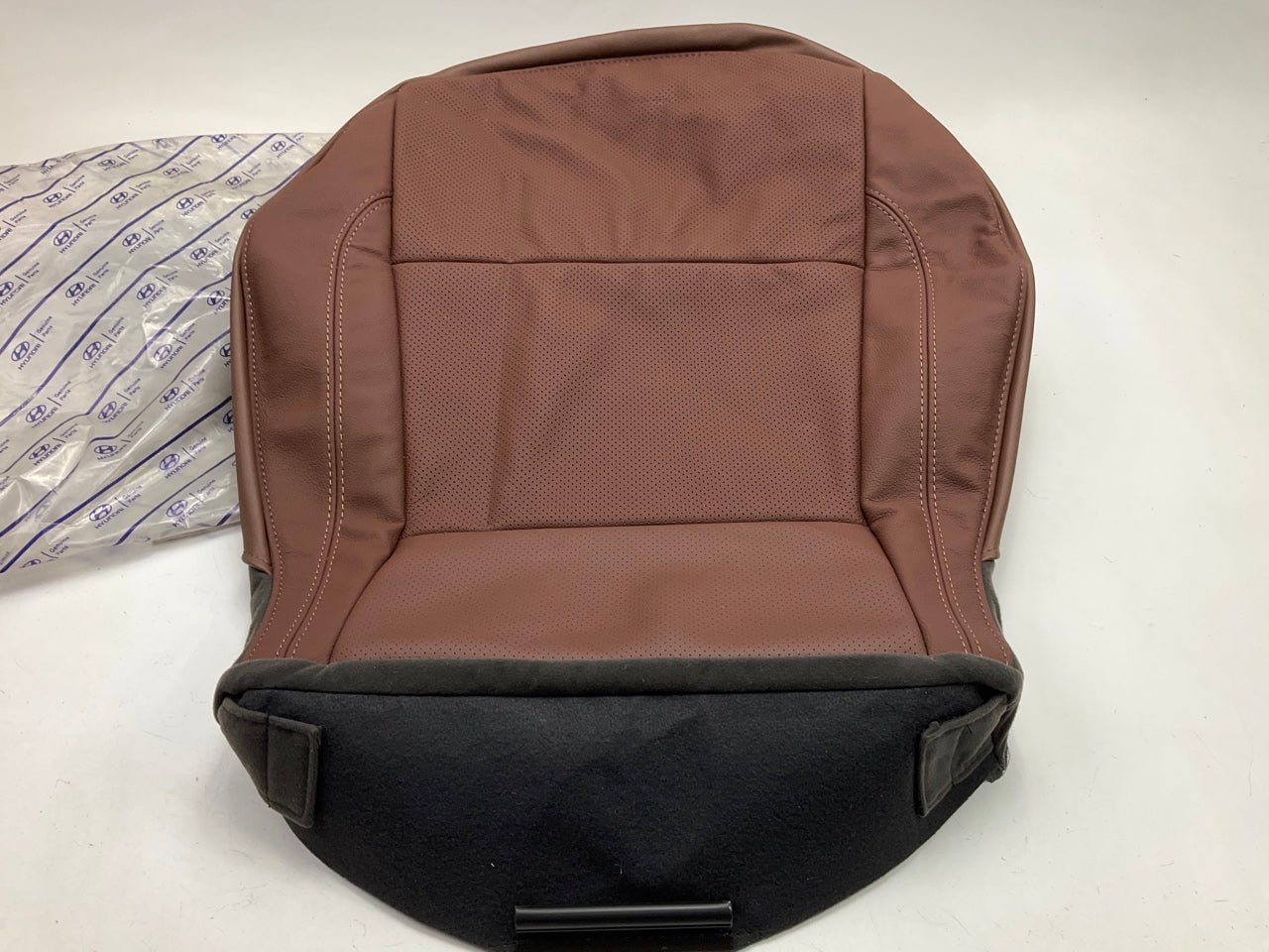 Front Right Passengers Side Seat Bottom Cushion Cover OEM For 2007-2011 Veracruz