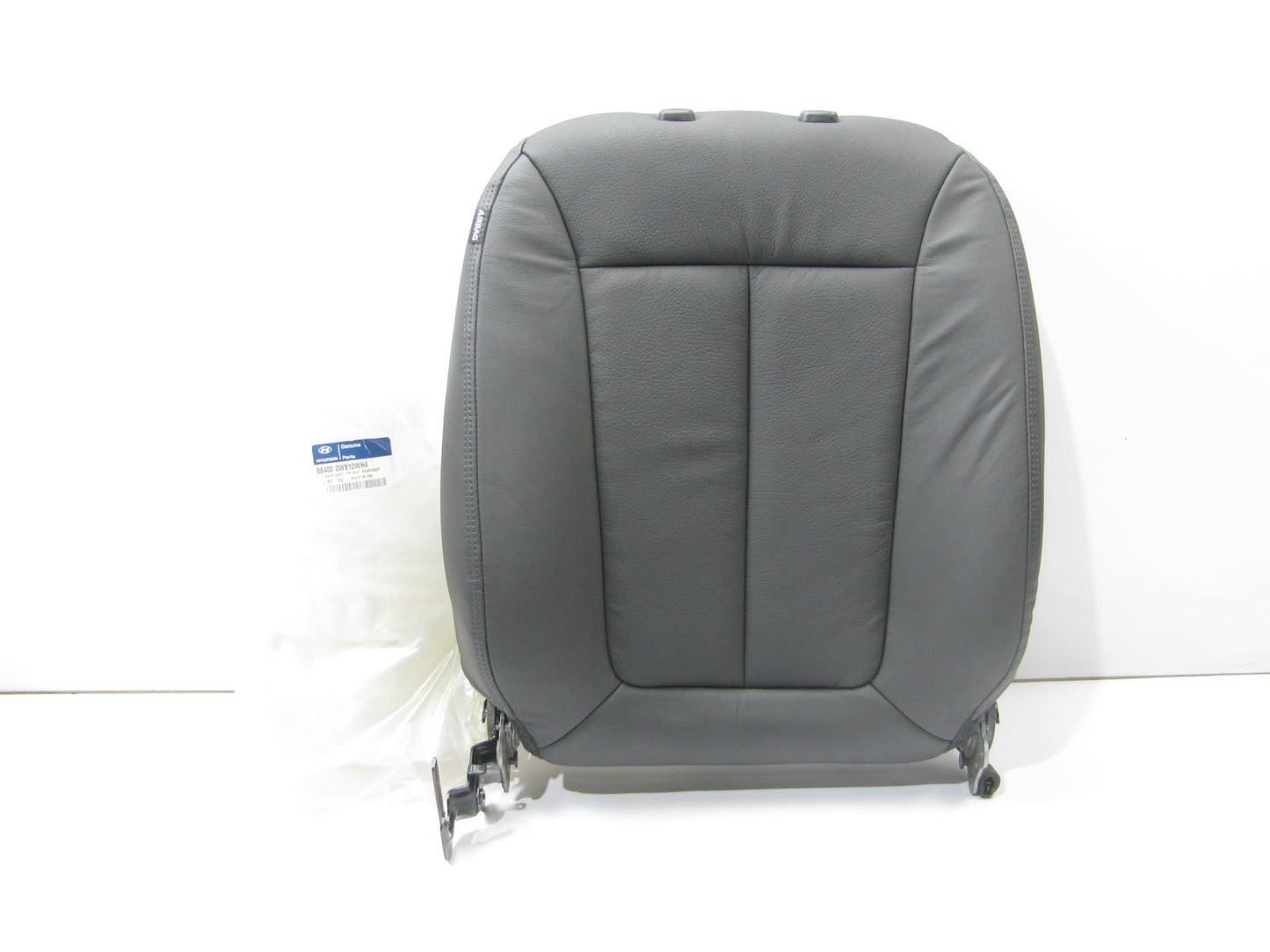 NEW GENUINE 884000W810WH4 FRONT RIGHT Back Seat Assembly OEM For 11-12 Santa Fe