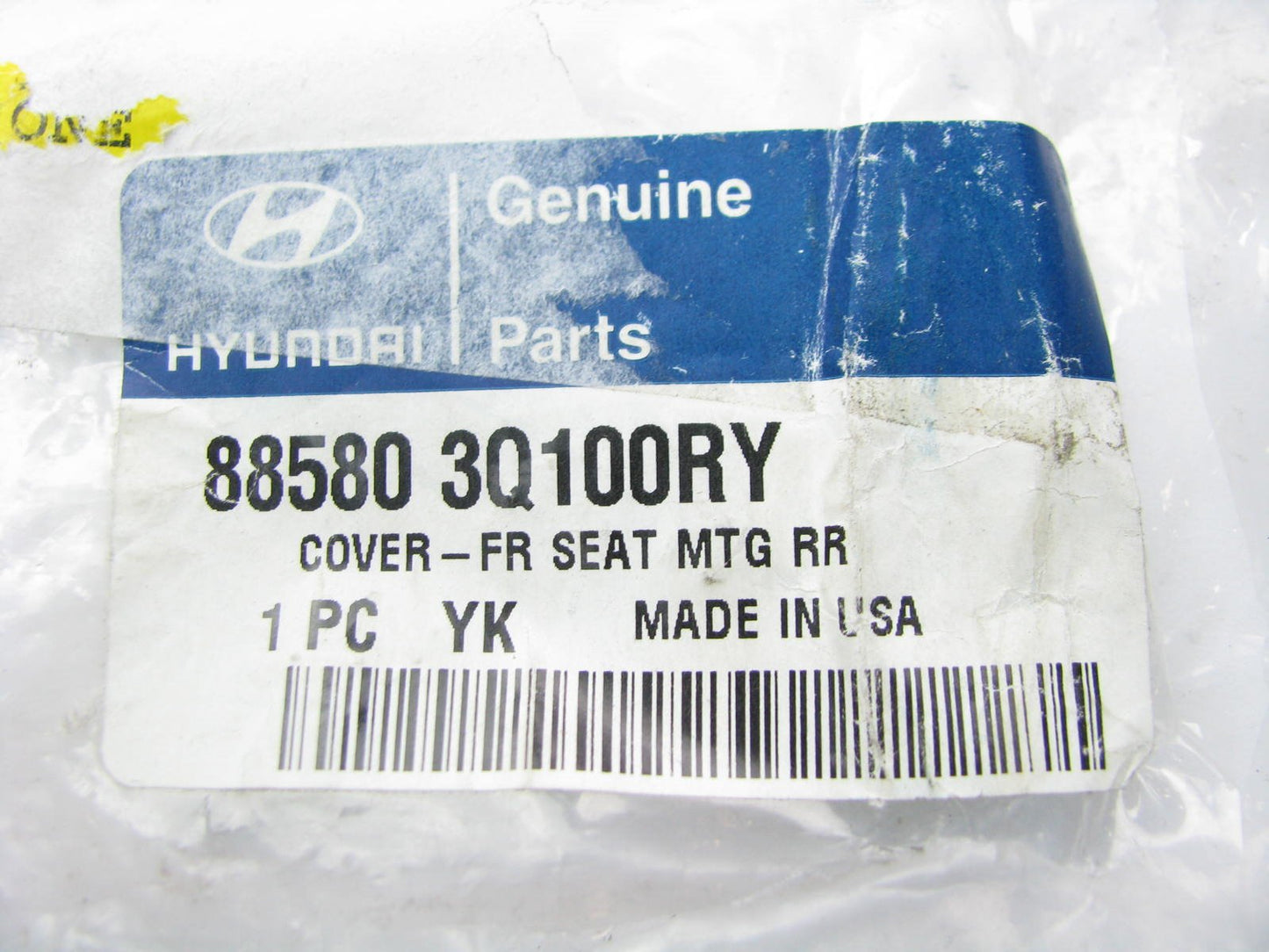 Front Seat Track Black Cap Cover (Rear) OEM For 2011-2014 Sonata  885803Q100RY