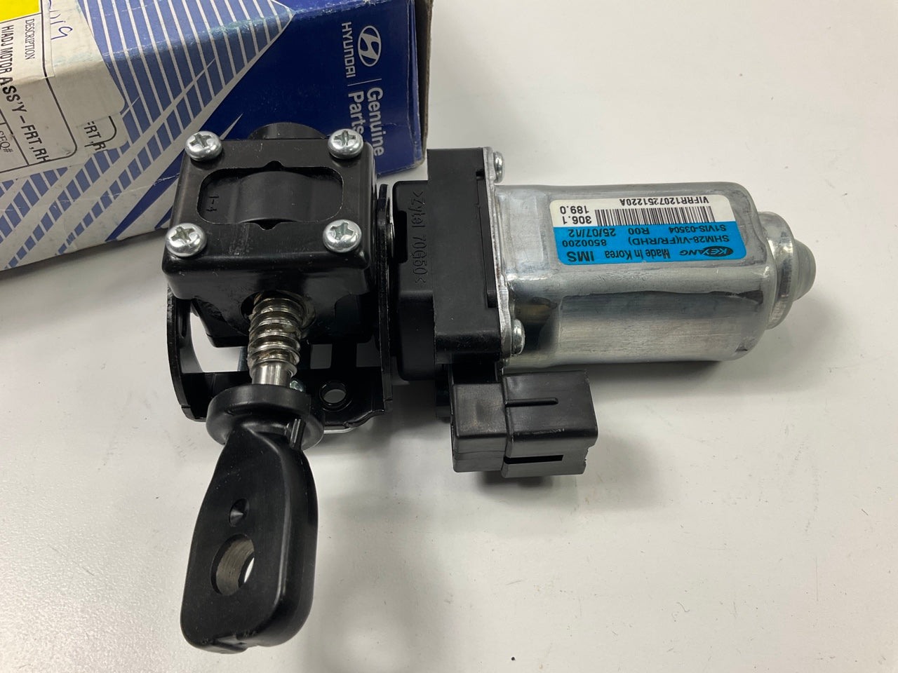 New Right Seat Height Adjust Seat Motor For 14-16 Hyundai Equus 886103N000