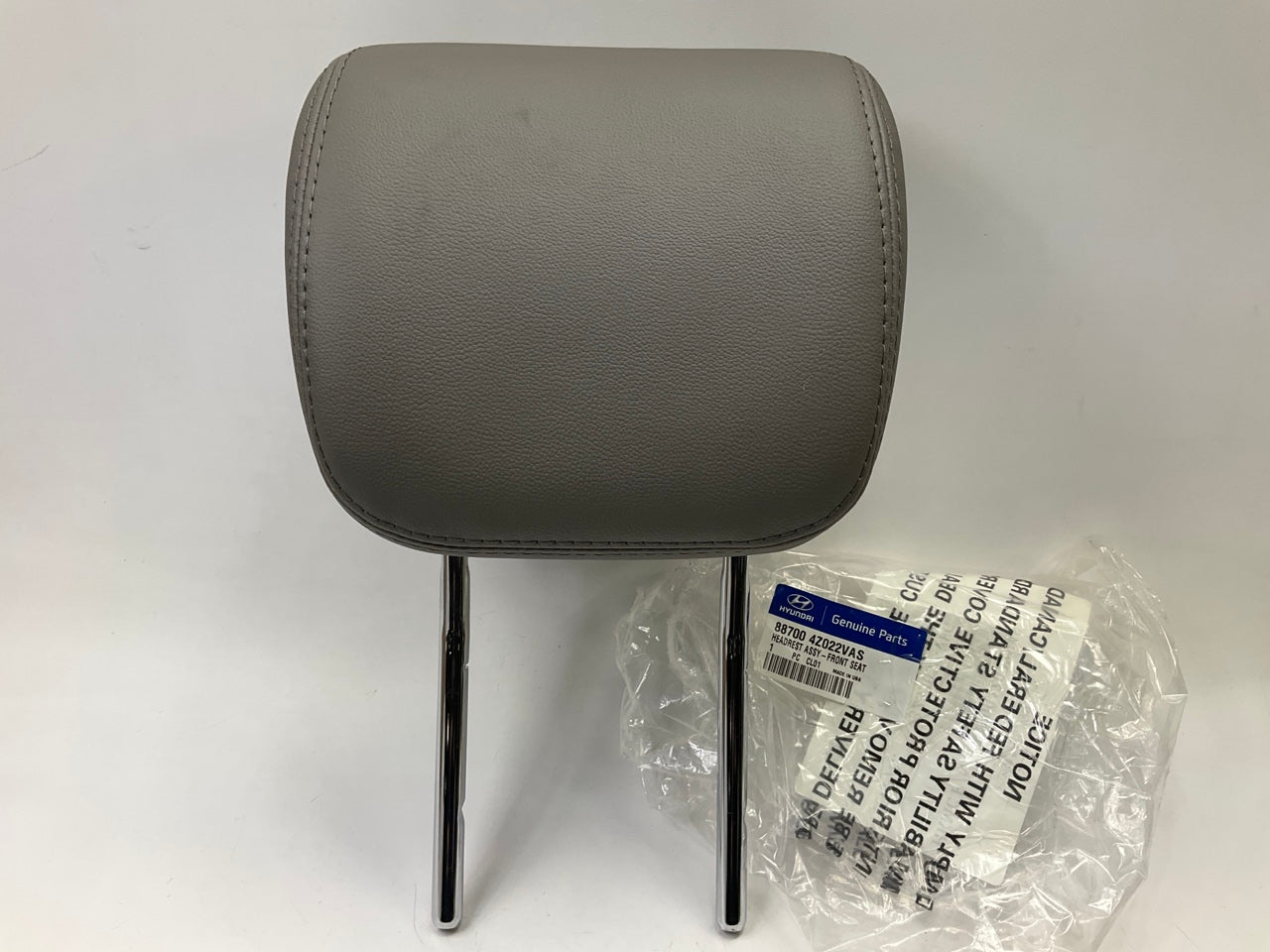 NEW Front Seat Headrest Head Rest, Gray Leather, OEM For 2013-18 Santa Fe Sport