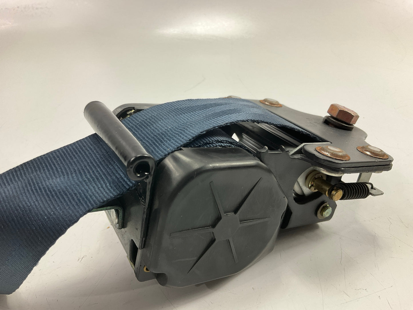 NEW Front Left Drivers Side Seat Belt OEM For 1988-1993 Sonata 88810-33100-DT