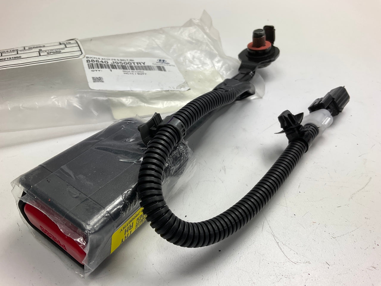 NEW Front Right Passenger Side Seat Belt Buckle OEM For 18-22 Kona 88840J9500TRY