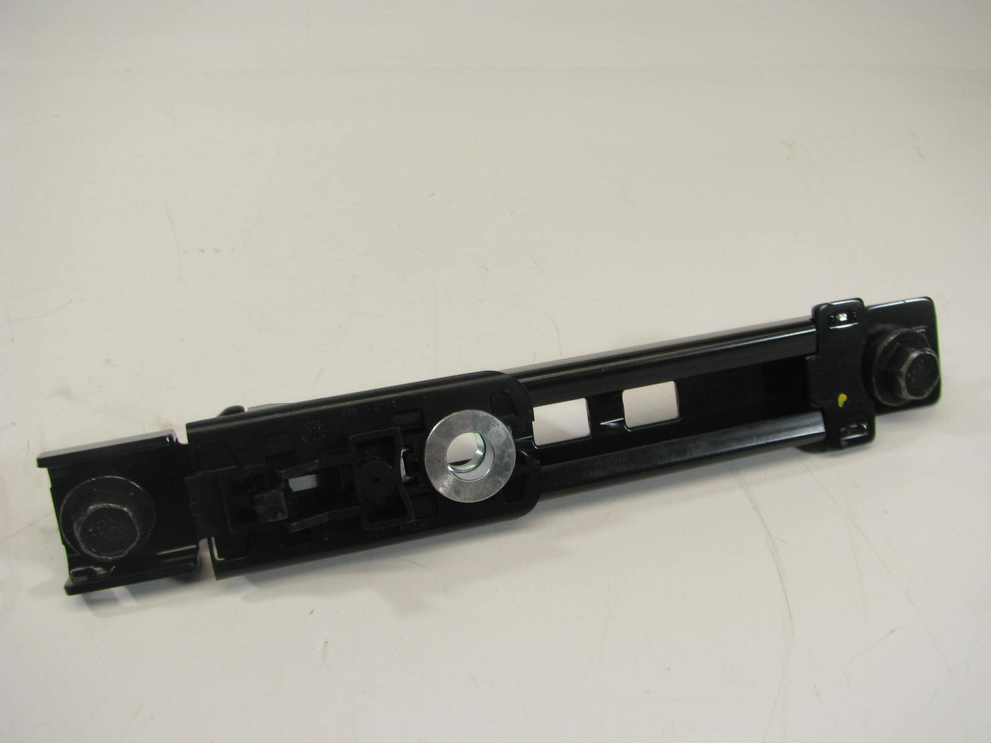 NEW - OEM 888901E500 Front Seat Belt Height Adjuster For 2006-11 Hyundai Accent