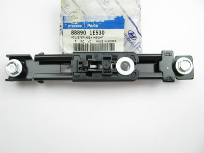 New Genuine Seat Belt Height Adjuster FRONT OEM For 2007-2011 Accent 888901E530