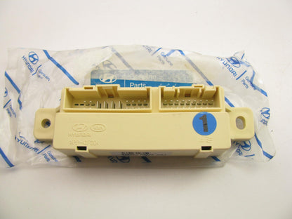 NEW GENUINE Dash Fuse Box OEM For 06-10 Hyundai  Elantra, 11-13 Veloster