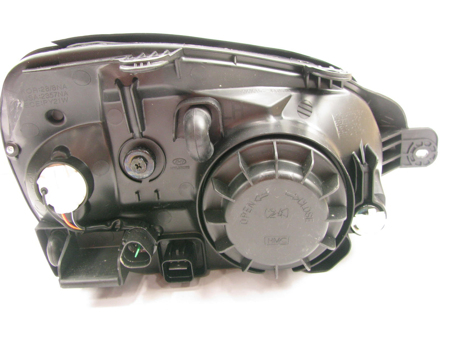 NEW GENUINE FRONT LEFT Headlight Headlamp OEM For 90-94 Hyundai Scoupe