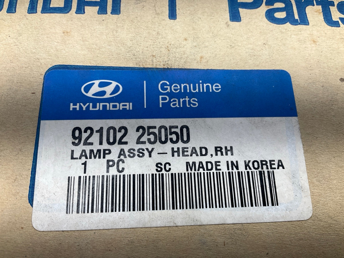 NEW GENUINE Right Headlight Headlamp OEM For 2000-2002 Hyundai Accent