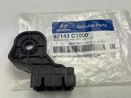 Right Passengers Headlight Head Lamp Mount Bracket For 15-17 Sonata 92143C1000