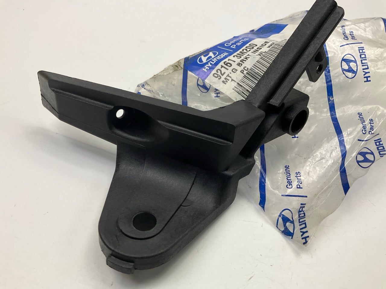 NEW Left Headlight Headlamp Inner Bracket OEM For 2012-2014 Genesis 921613M200