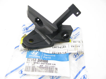 NEW - OEM 921633M000 Left Head Lamp Mounting Bracket For 2009-11 Genesis