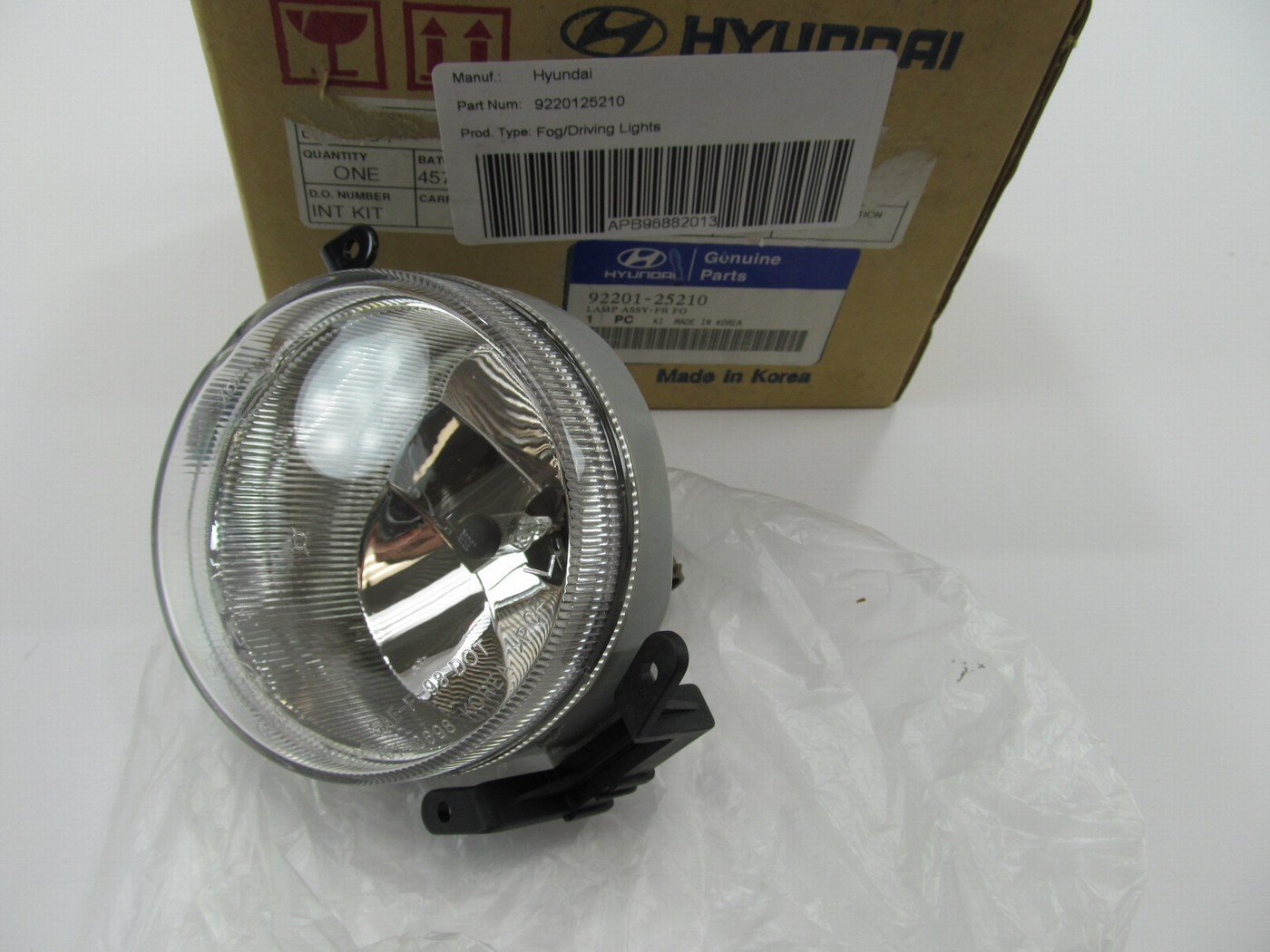 NEW - OEM 9220125210 Left Fog Light Lamp For 2000-2002 Hyundai Accent