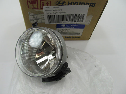 NEW - OEM 9220125210 Left Fog Light Lamp For 2000-2002 Hyundai Accent