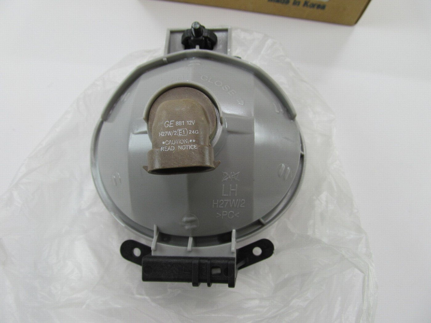 NEW - OEM 9220125210 Left Fog Light Lamp For 2000-2002 Hyundai Accent