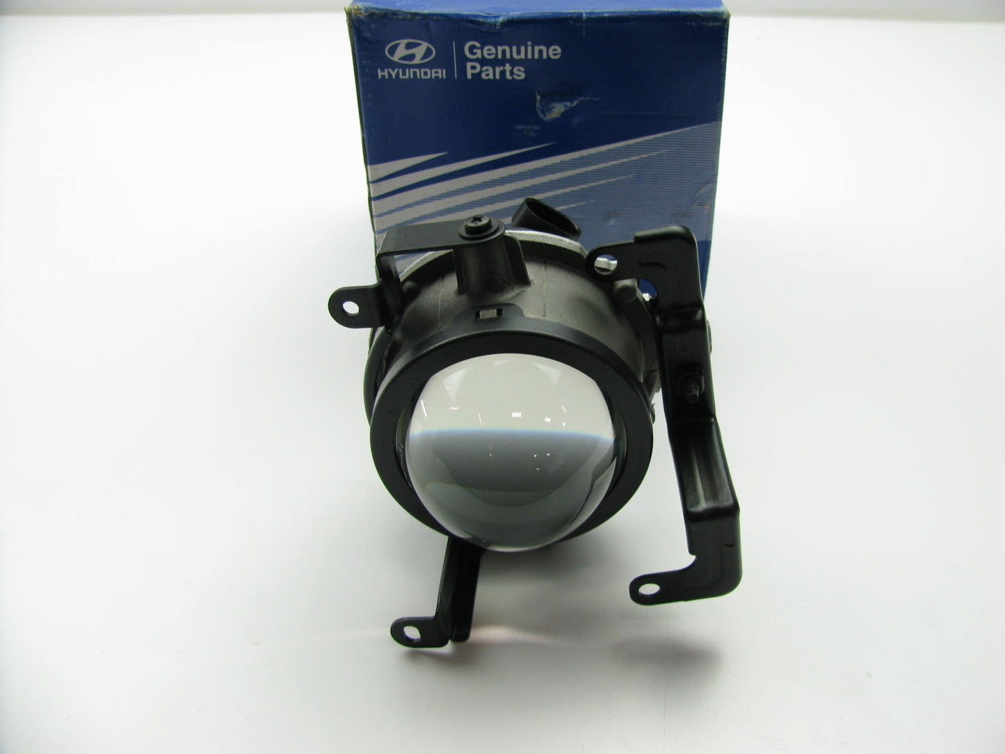 NEW - OEM 922014J000 Left Drivers Side Fog Light Lamp For 2007-2008 Entourage