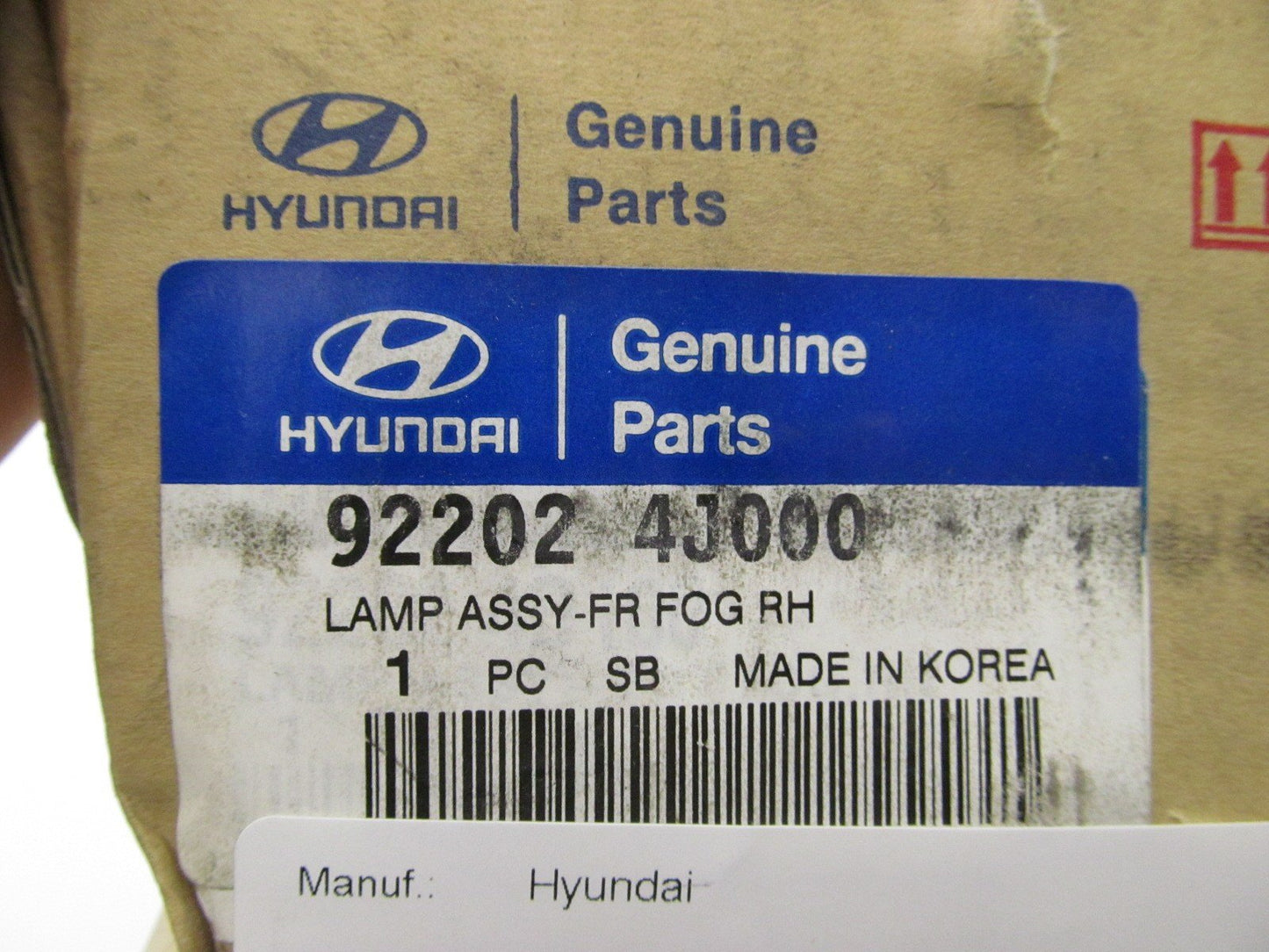 NEW - OEM 922024J000 Right Fog Light Lamp For 2007-2008 Hyundai Entourage