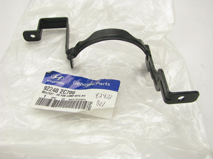 New Genuine FRONT RIGHT Fog Light Lamp Bracket OEM For 07-08 Tiburon 922402C700