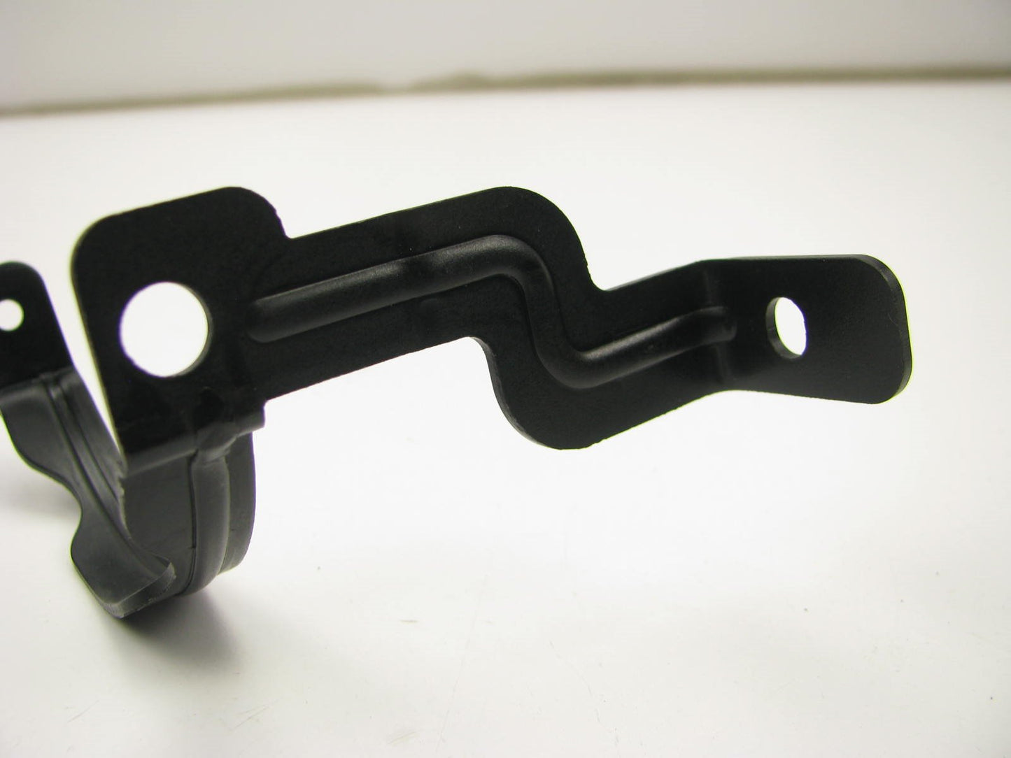 New Genuine FRONT RIGHT Fog Light Lamp Bracket OEM For 07-08 Tiburon 922402C700