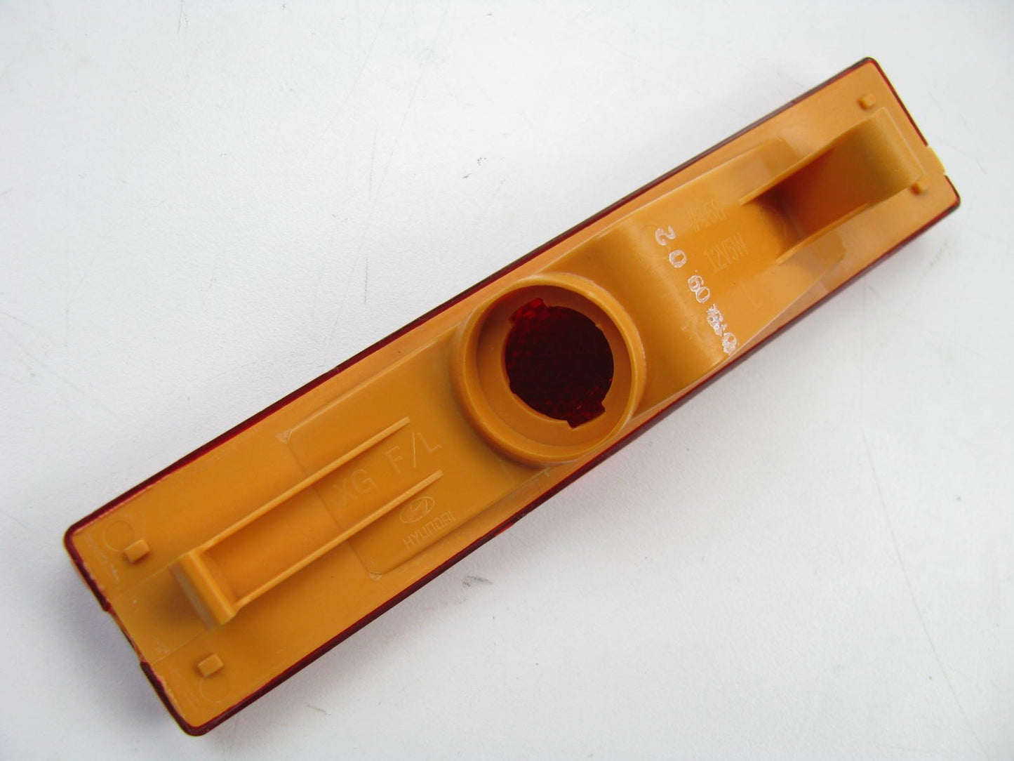 New OEM Rear Left Side Marker Reflector Lens Housing For 01-05 XG300 XG350