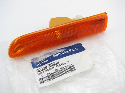 Left Drivers Side Reflector Light Lamp OEM For 2001-2003 XG350  9233039050