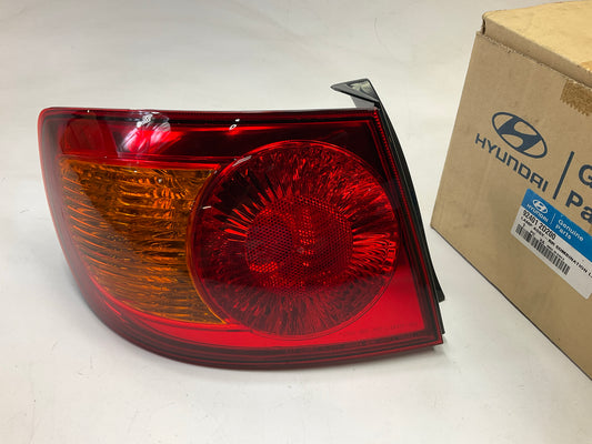 Left Drivers Tail Light Quarter Mounted For 2001-2003 Hyundai Elantra Hatchback