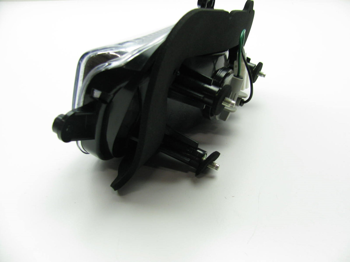 NEW Right Hand (Passengers Side) Reverse Backup Light Lamp For 2004-05 XG350