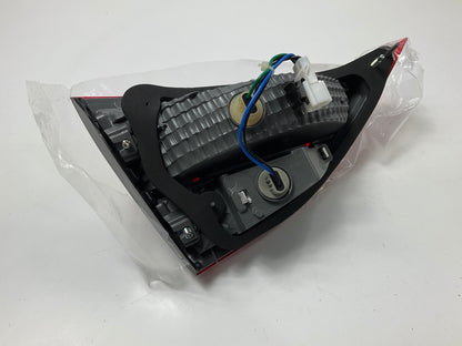 Right Passengers Trunk Lid Mounted Tail Light Lamp For 11-13 Elantra 924043Y000