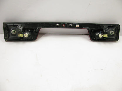 NEW 92405-34050 TRUNK LID MOUNT Tail Light Lamp OEM For 1995-96 Hyundai Sonata