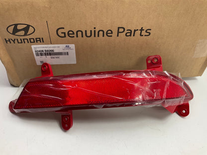 NEW Rear Bumper, Right Passengers Reflector OEM For 13-16 Santa Fe 92406B8200