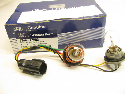 NEW - OEM 924804Z000 TailLamp Socket & Wire For 2013-2018 Hyundai Santa Fe Sport