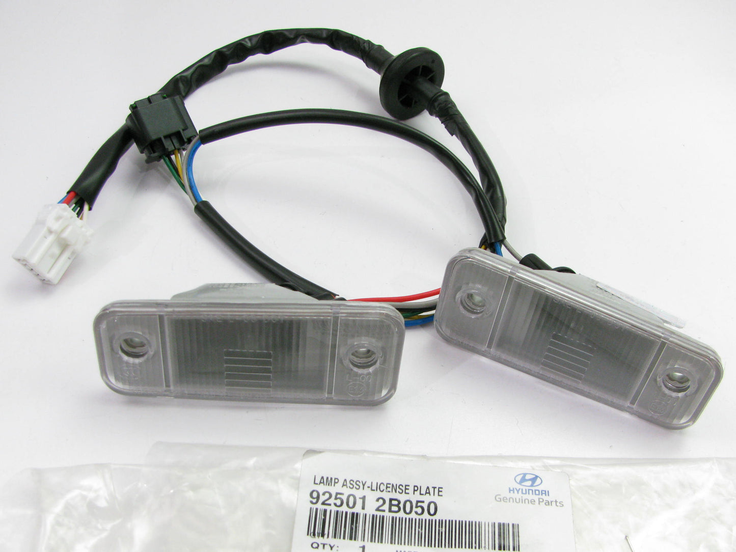 NEW License Plate Light Lamp OEM For 2010-2012 Hyundai Santa Fe 925012B050