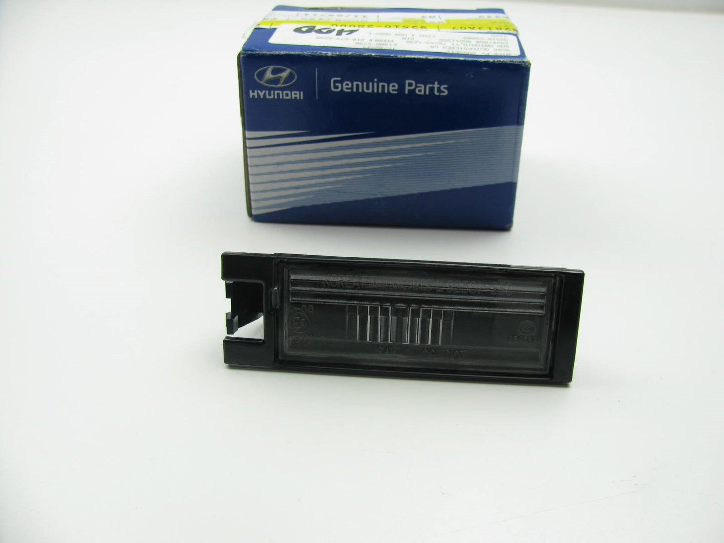 925102S000 Left License Plate Lamp Light Housing OEM For Hyundai 2014-15 Tucson