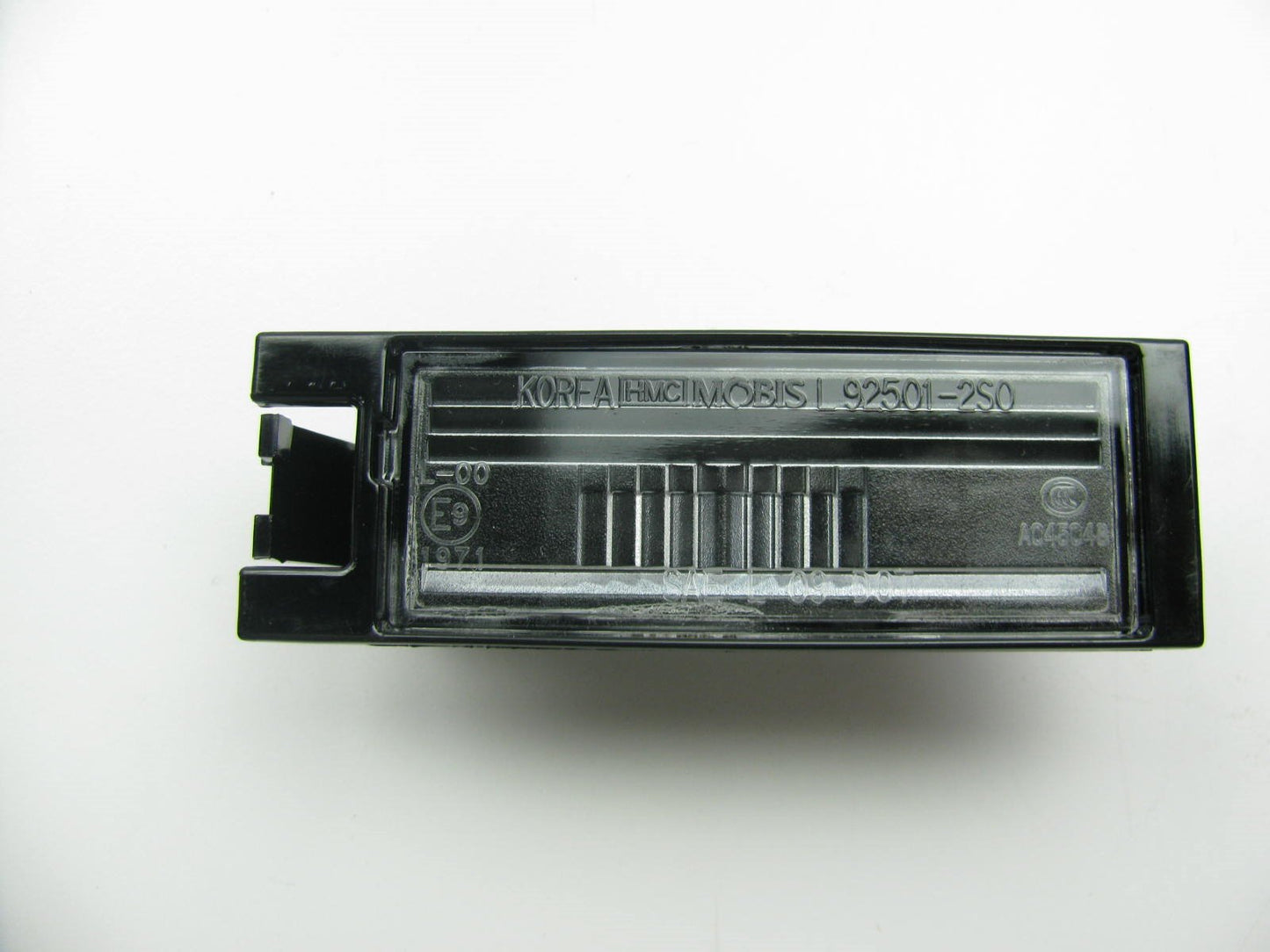 925102S000 Left License Plate Lamp Light Housing OEM For Hyundai 2014-15 Tucson