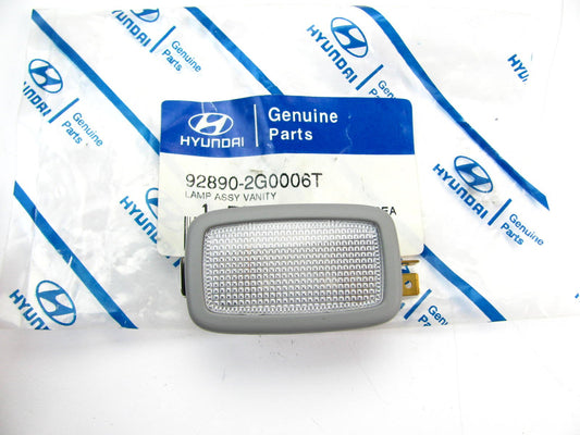 NEW - OEM Sunvisor Sun Visor Vanity Map Light Lamp For 2006-12 Hyundai Veracruz