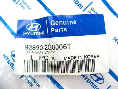 NEW - OEM Sunvisor Sun Visor Vanity Map Light Lamp For 2006-12 Hyundai Veracruz