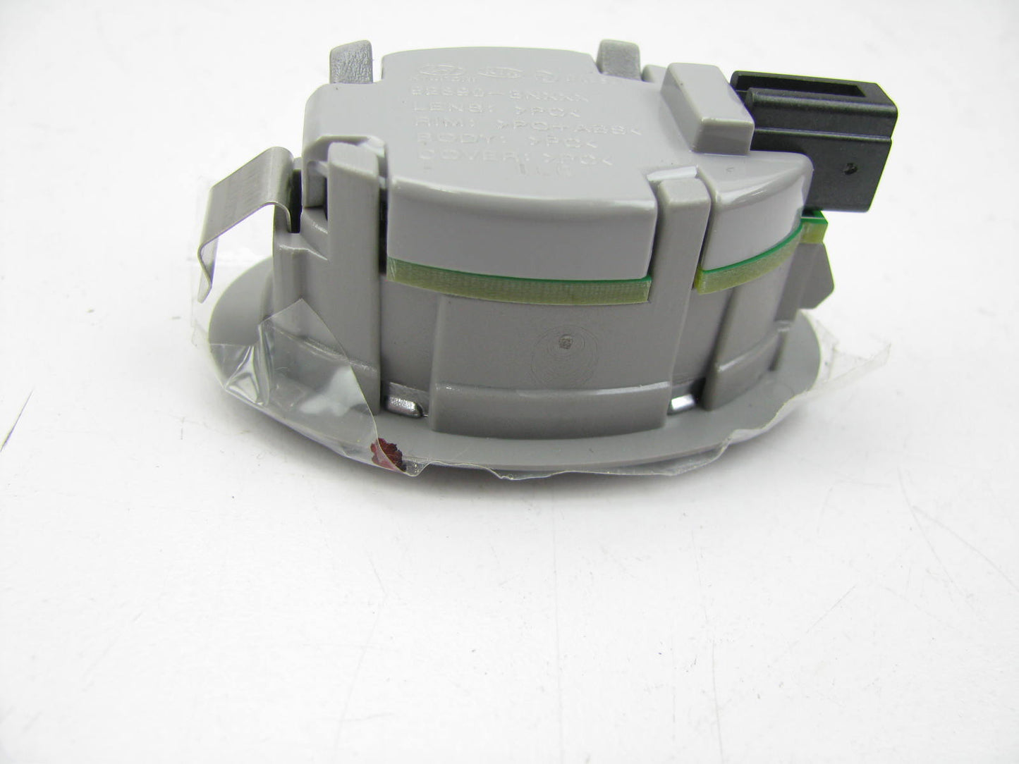 NEW - OEM 928903N020SG2 Interior Vanity Lamp For 2015-2016 Genesis