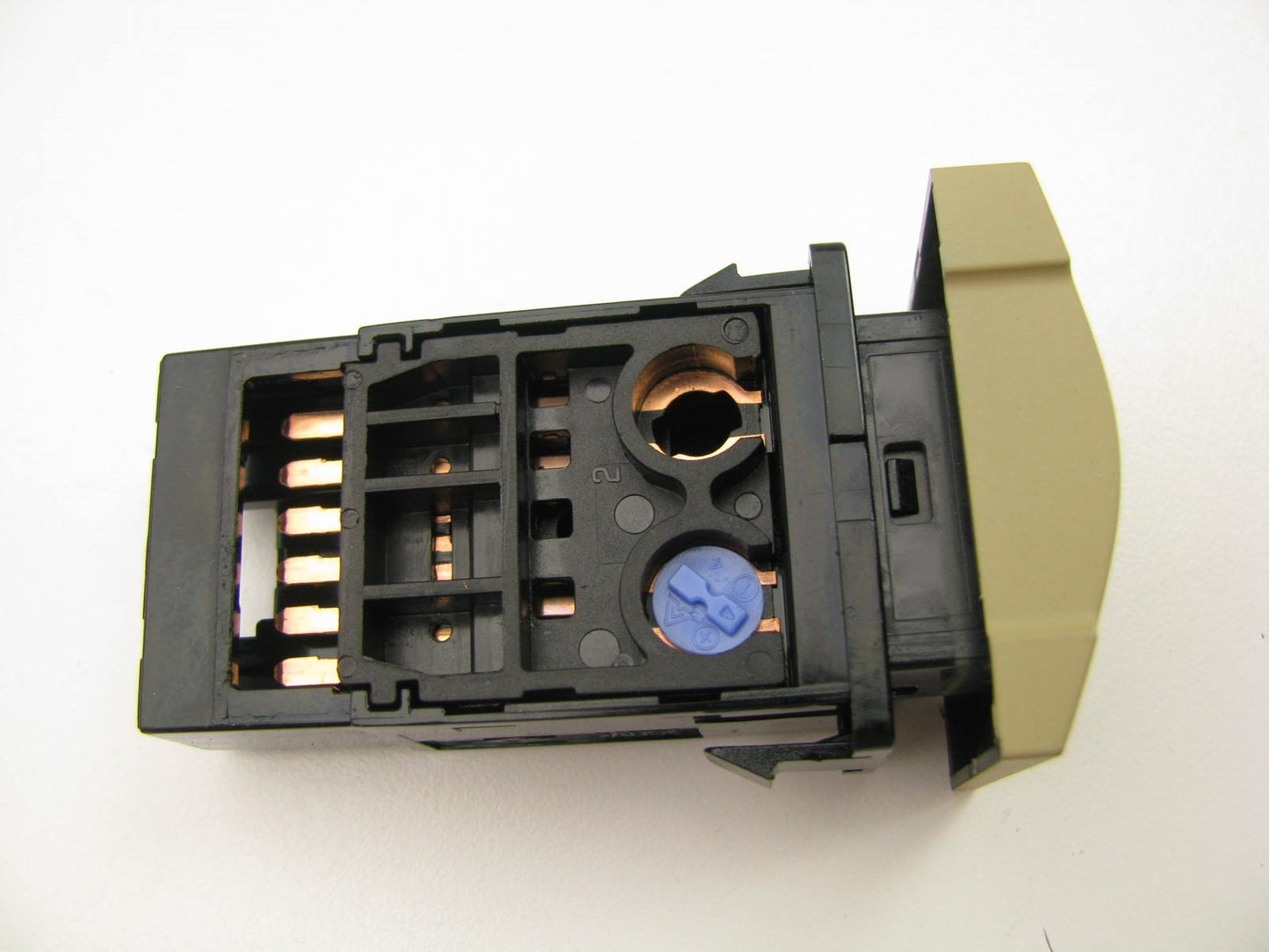 NEW - OEM Dash Panel Traction Control Switch For 2012 Accent BEIGE 933501R000V2