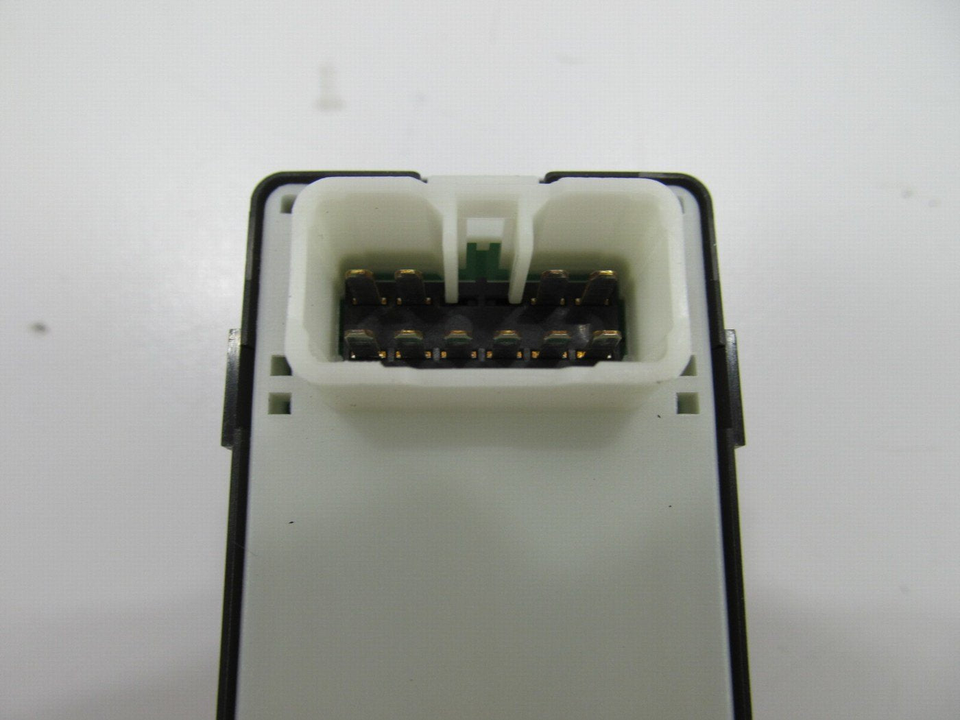 Front Right Passengers Door Power Window Switch OEM For 2012-16 Hyundai Veloster