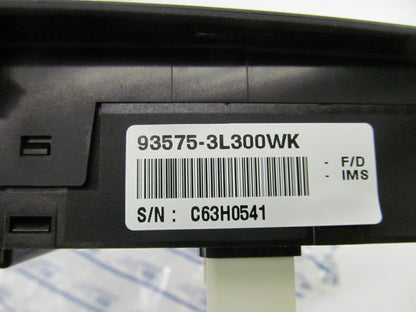 NEW - OEM 935753L300K7 Front Right Power Window Switch For 2006-11 Hyundai Azera