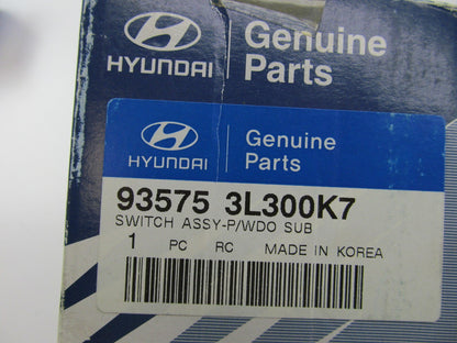 NEW - OEM 935753L300K7 Front Right Power Window Switch For 2006-11 Hyundai Azera