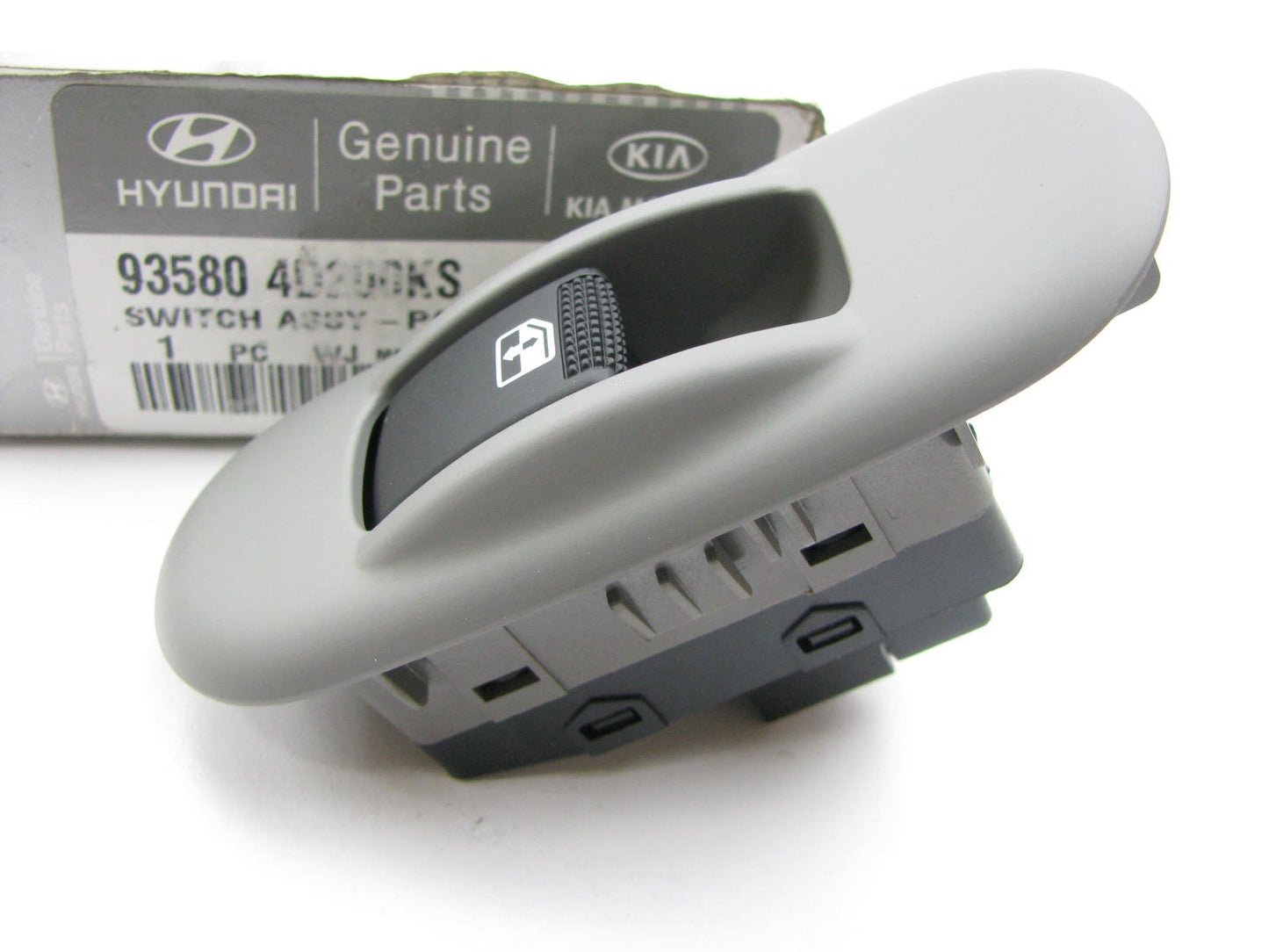 NEW GENUINE RIGHT Power Window Switch OEM For 06-08 Entourage GRAY 935804D200KS
