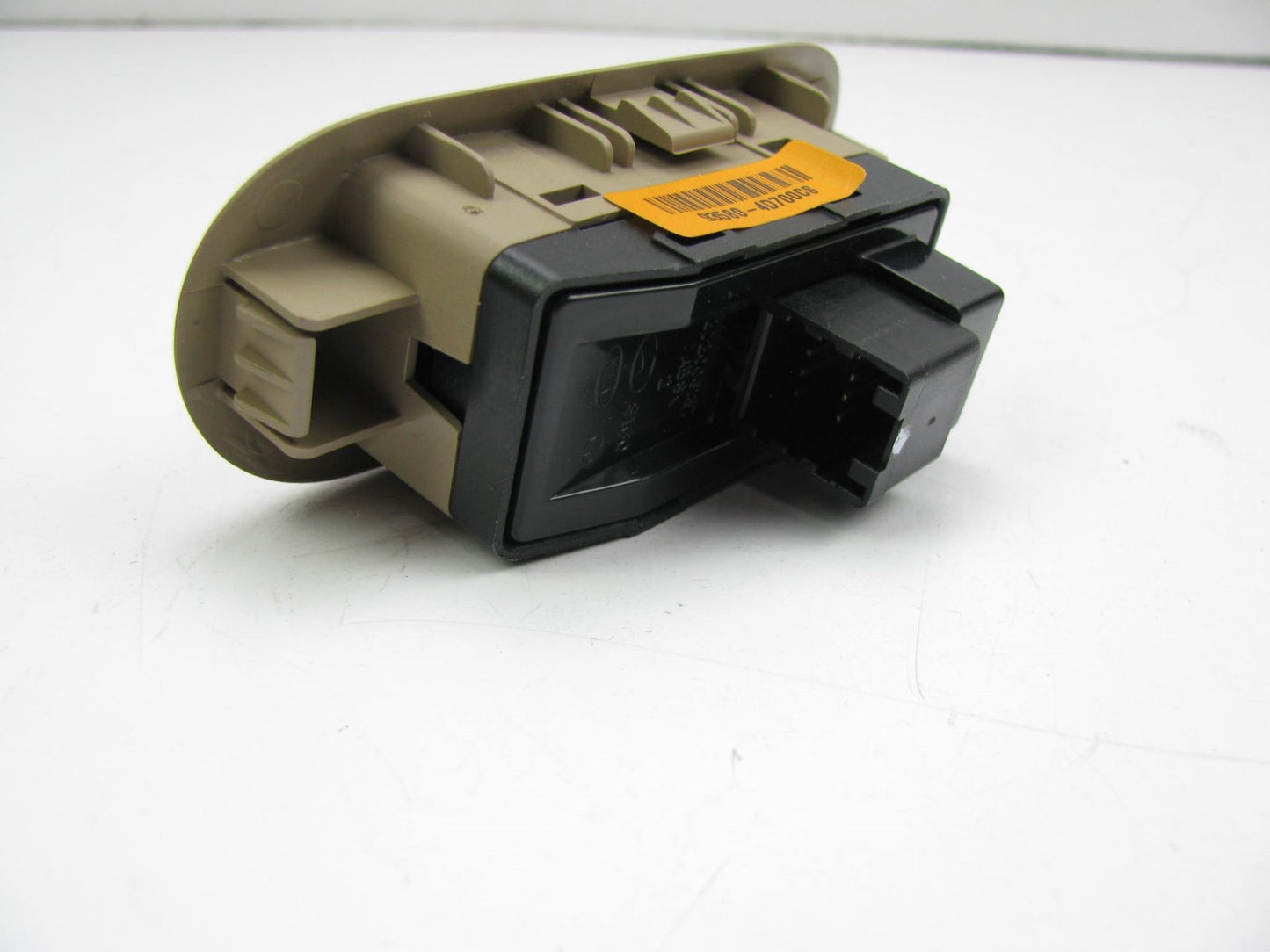 NEW - OEM Rear Right Passenger Power Window Switch For 2006-08 Hyundai Entourage