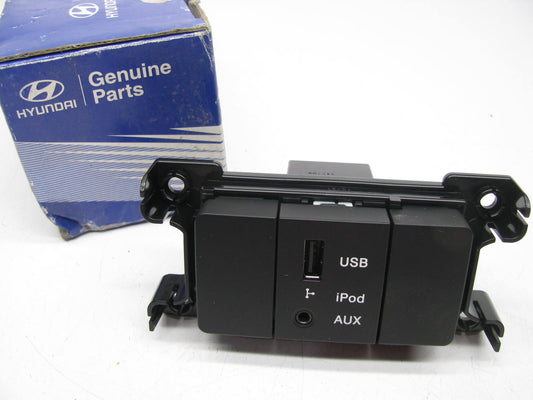 NEW - OEM 936000W200CA Radio Audio USB Auxiliary AUX Jack For 2007-2012 Santa Fe