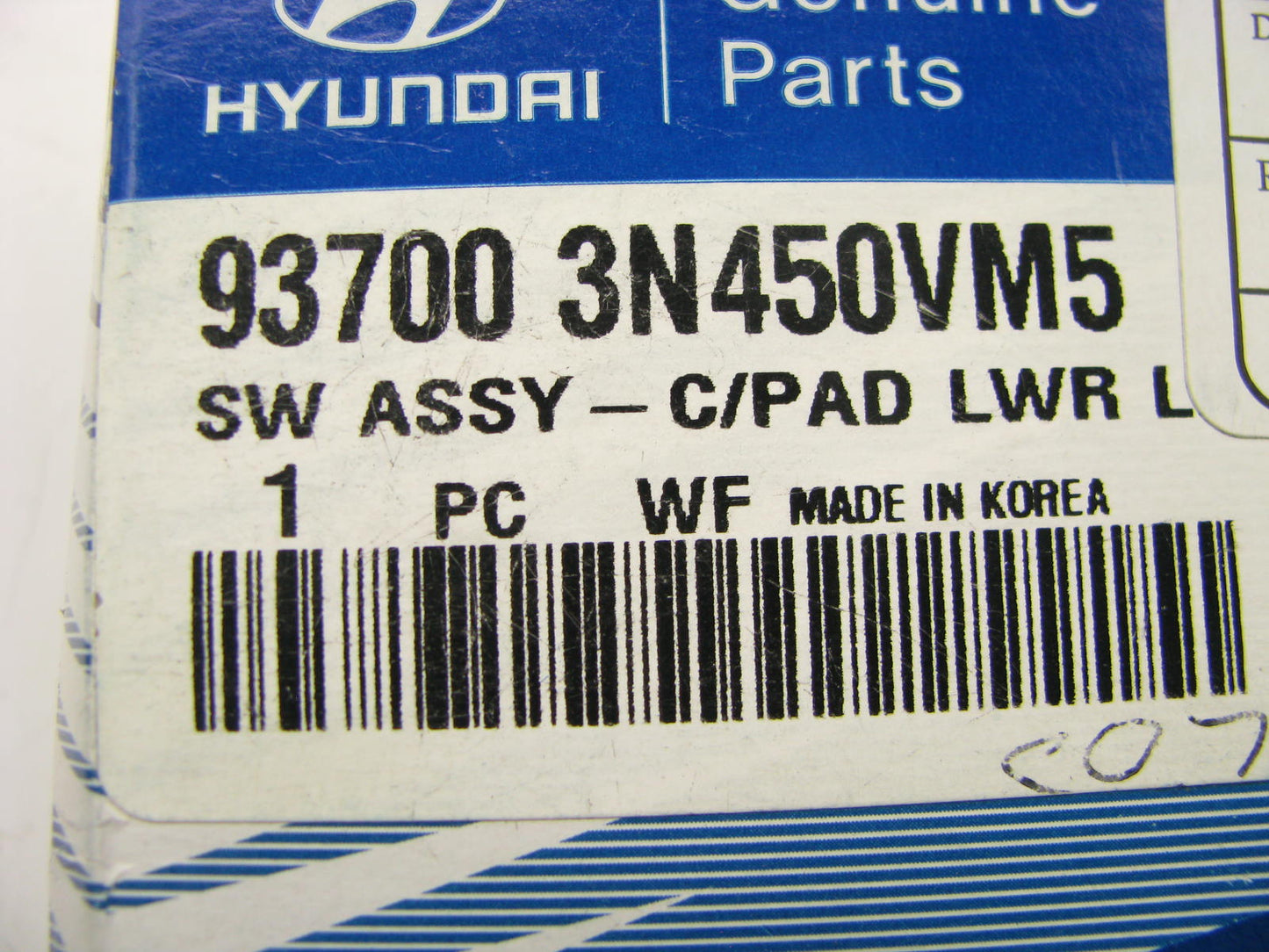 NEW - OEM 937003N450VM5 Traction Control Park Assist Switch For 2012-2013 Equus