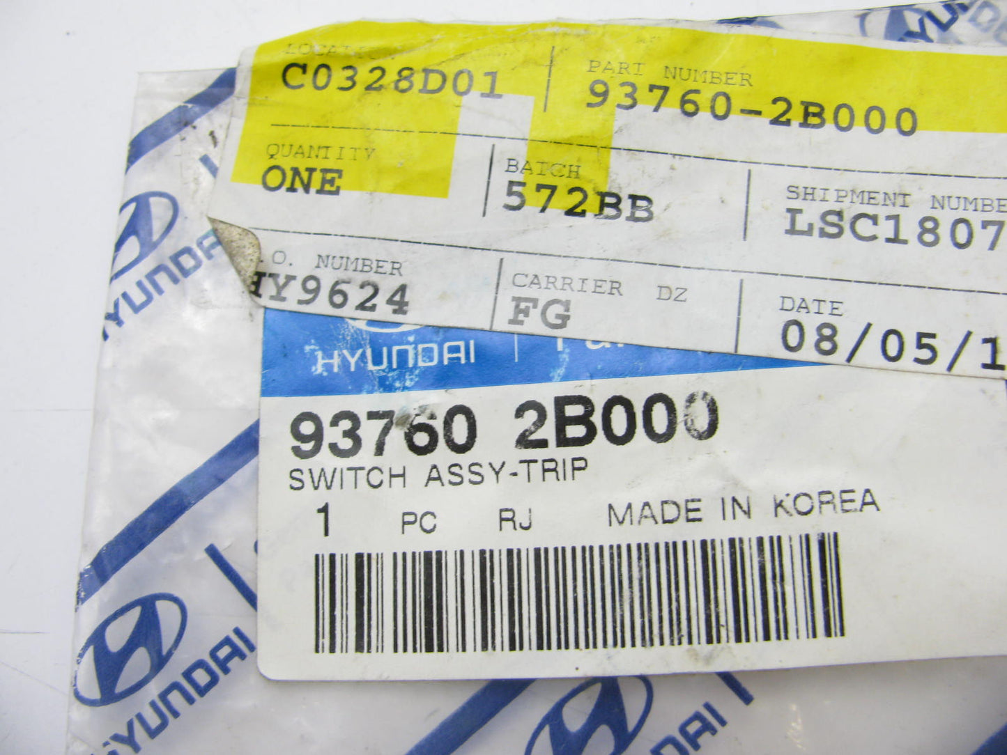 NEW GENUINE Reset / Trip Switch OEM For 2010-2012 Hyundai Santa Fe 937602B000