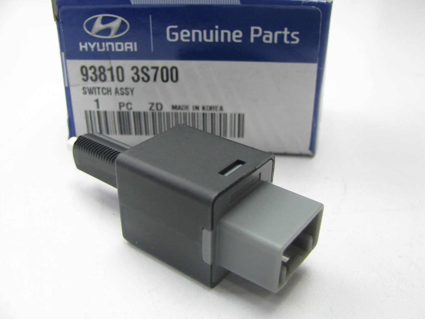 NEW GENUINE Stop Lamp Brake Light Switch OEM For Hyundai 938103S700