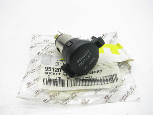 NEW REAR Console Power Outlet 12V OEM For 2006 Azera 05-08 Tucson 951202D800