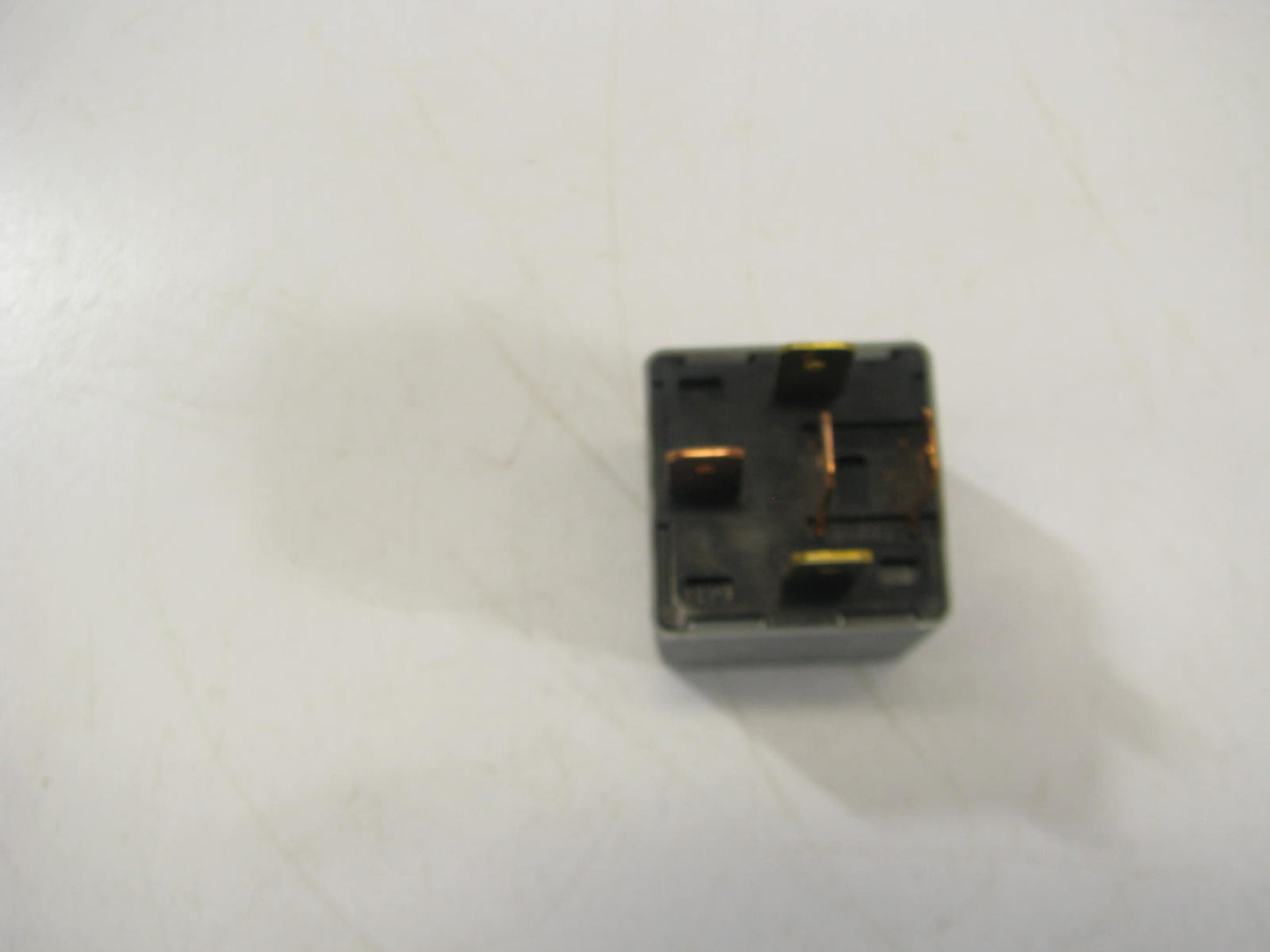 NEW GENUINE 50A ABS Modulator Relay OEM For Hyundai 9521029100