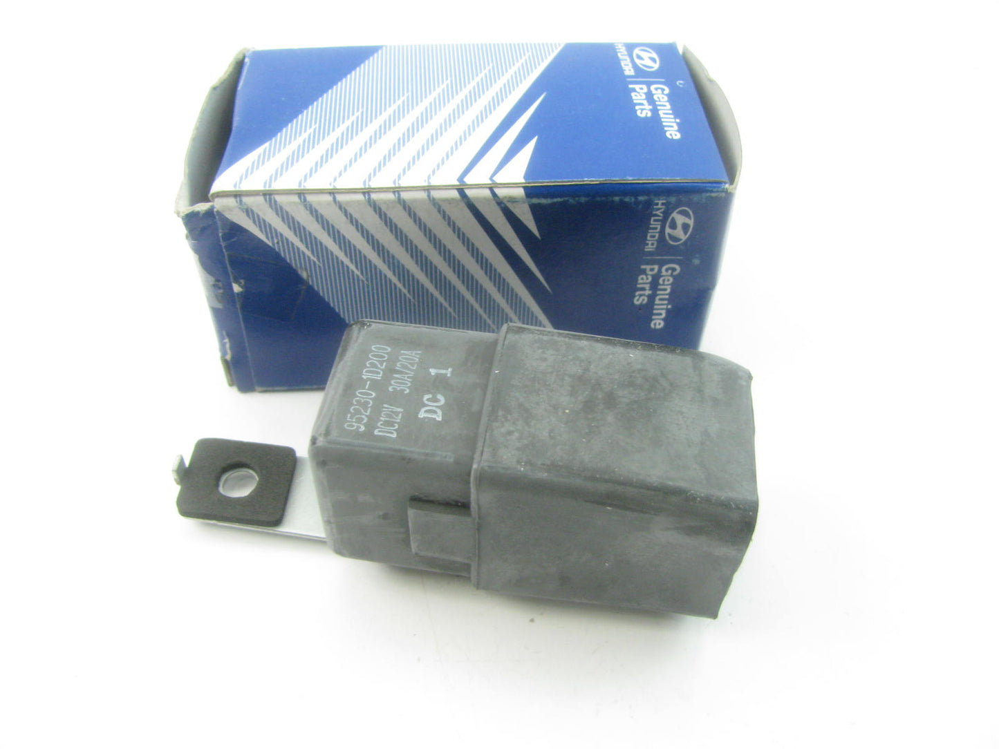 NEW - OEM 952301D200 Accessory Power Relay For 2009-2009 Hyundai Tucson Wagon